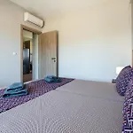 Apartament House Rytha *