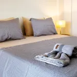 Apartament House Rytha