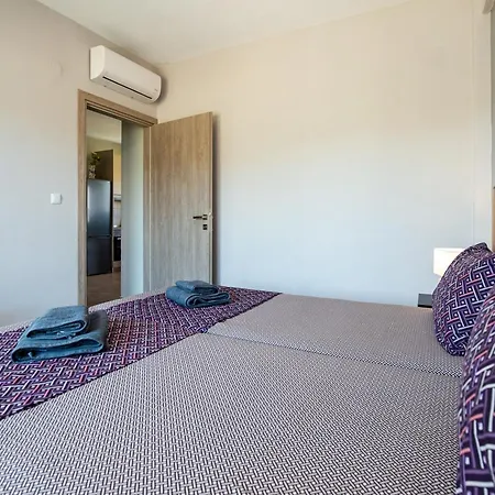 Apartment House Rytha *