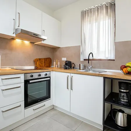 House Rytha Apartament